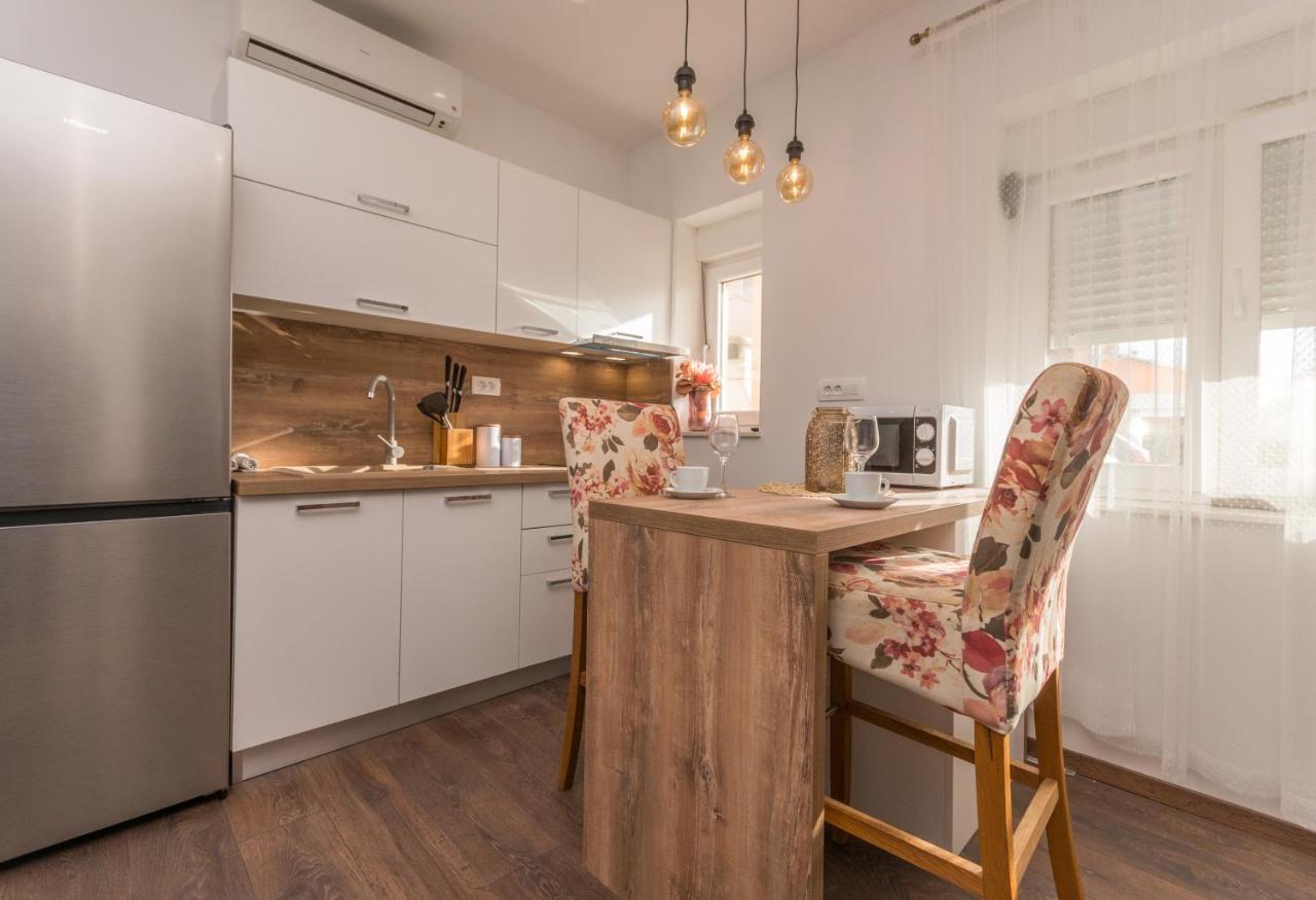 Apartments Amaris Biograd Na Moru Exterior photo
